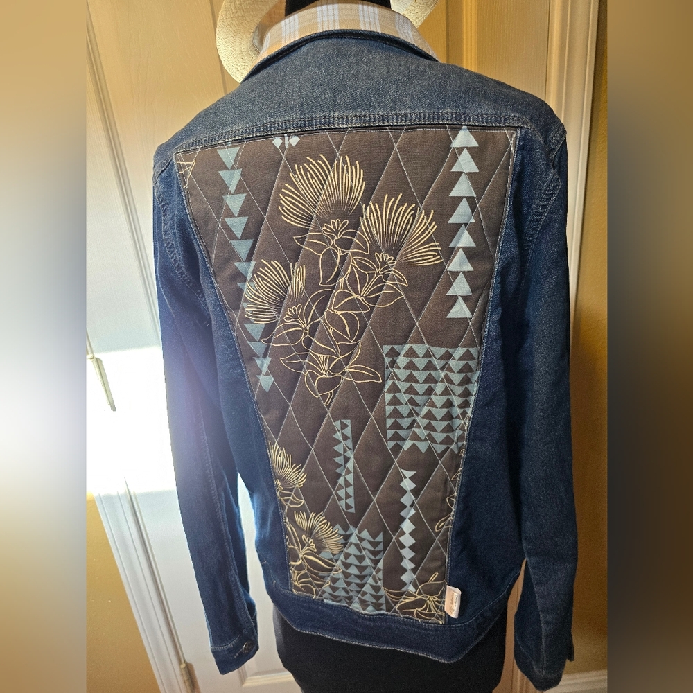 🩵🤍🩶 NWT // 'Ohi'a Lehua Denim Jeans Jacket // Made w/♡